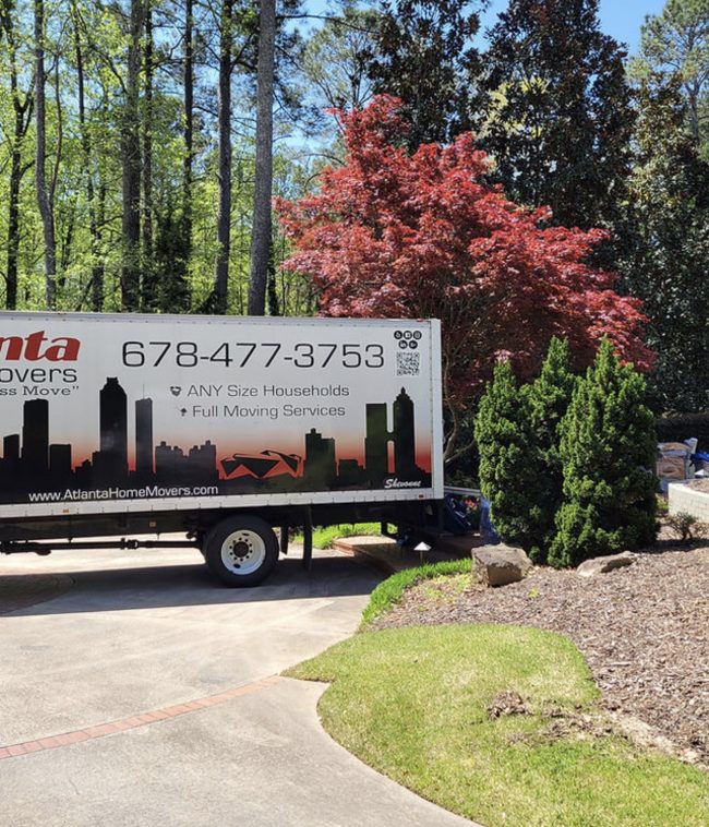 Liberty Pro Moving professional movers performing residential move in Snellville GA Liberty Pro Moving professional movers performing residential move in Snellville GA